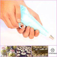30 Piece Cake Decorating baking tools set- 26 Stainless Steel tips in Storage Case-Flower nail- ONLY KIT with... N8