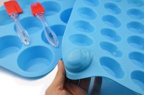 Walfos Reusable Top Silicone Muffin &amp; Cupcake Baking Pan Set (Large 12 &amp; Mini 24 Cup Sizes) / Non Stick cake molds... N3