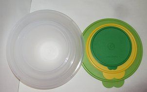 Vintage Tupperware Classic Flat Bottom Mixing Bowls Set Green Seals N5