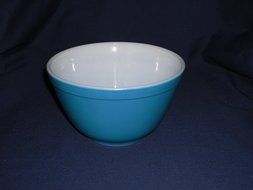PYREX Primary Blue Mixing Batter Bowl - 1 pint