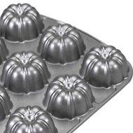 Nordic Ware - Food Service 52057W Aluminum 12 Cavity Bundt Cupcake Pan N2