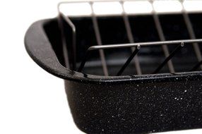 Granite Ware 0564 Open Rectangle Roaster with Non-Stick V-Rack, 19-Inch