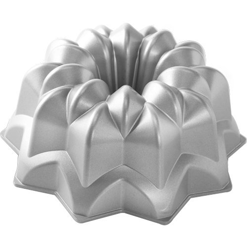 Nordic Ware Pro Cast Star Bundt Pan