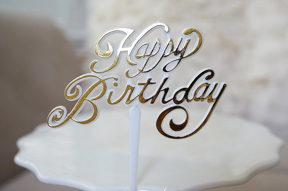 "Happy Birthday" Cake & Cupcake Party Birthday Pick - Gold (4-count)