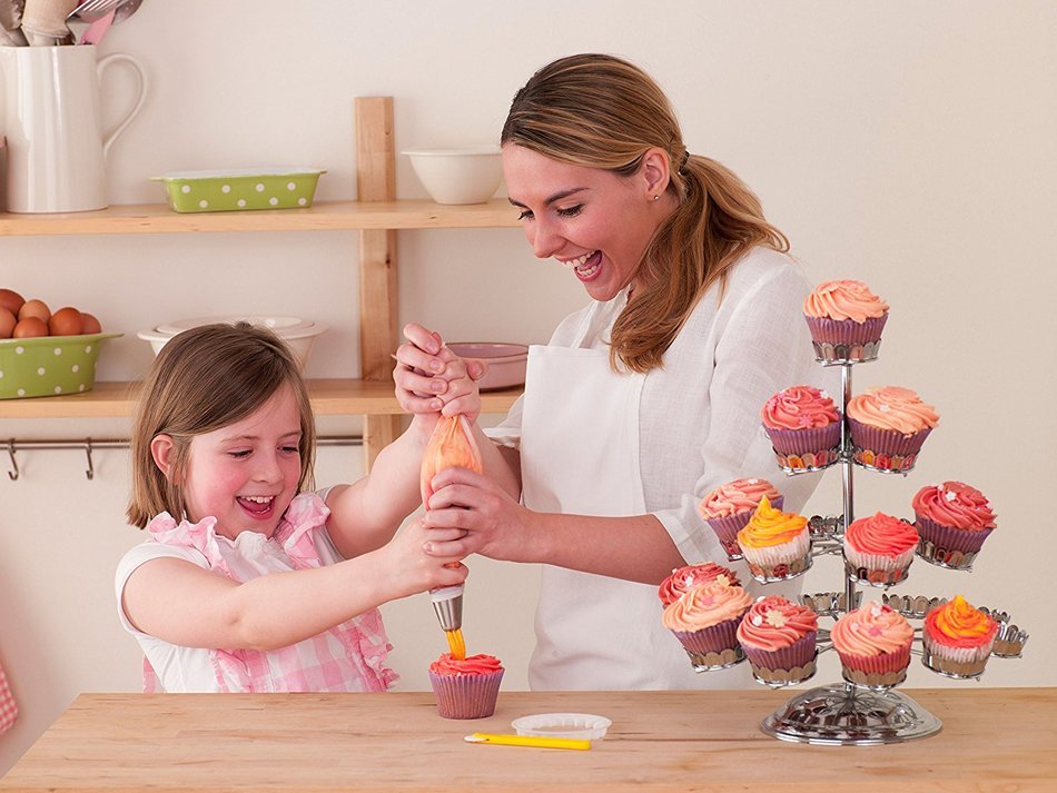 Natizo Cake Decorating Set, 43 Piece Kit Including 26 Icing Tips, Storage Caddy, Cleaning Brush, Piping Bags &... N5