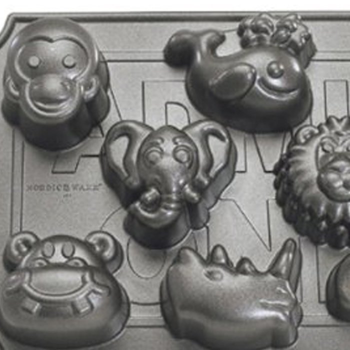 Nordic Ware Pro Cast Zoo Animal Muffin Pan N2