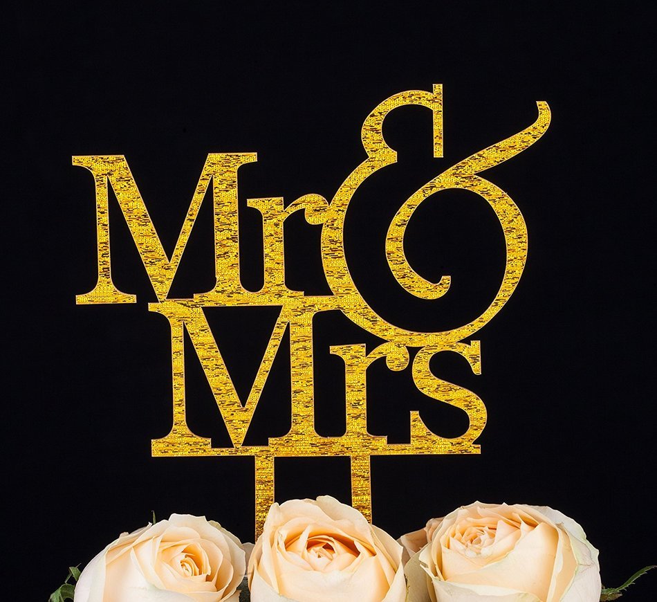 LOVENJOY with Gift Box Mr and Mrs Monogram Wedding Engagement Cake Topper (5.5-inch, Silver Glitter) N18