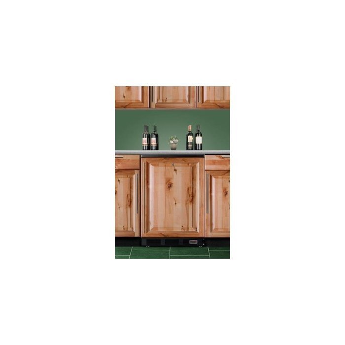 Summit FF7LBLBIPUBIF: Built-in commercial all-refrigerator in black for red wine and ale, with digital thermostat...
