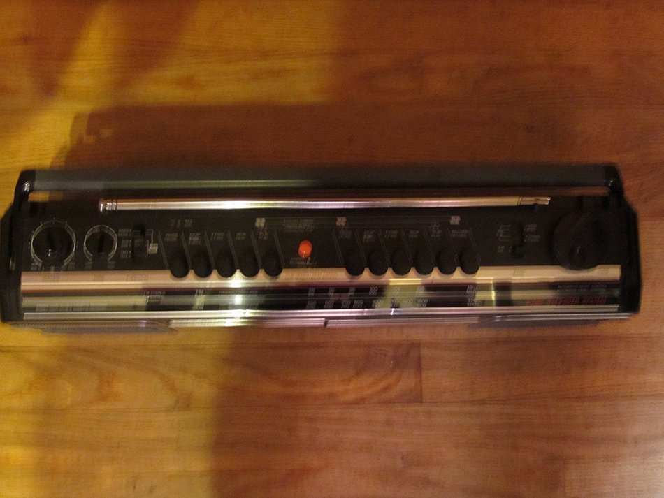 Vintage 1987 Sanyo Boom Box