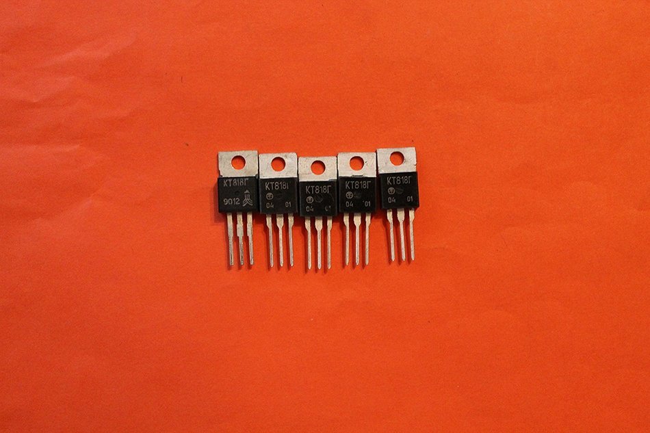 Transistors silicon KT818G analogue 2N6107, 2N6134, BD710, BDT96 USSR 10 pcs