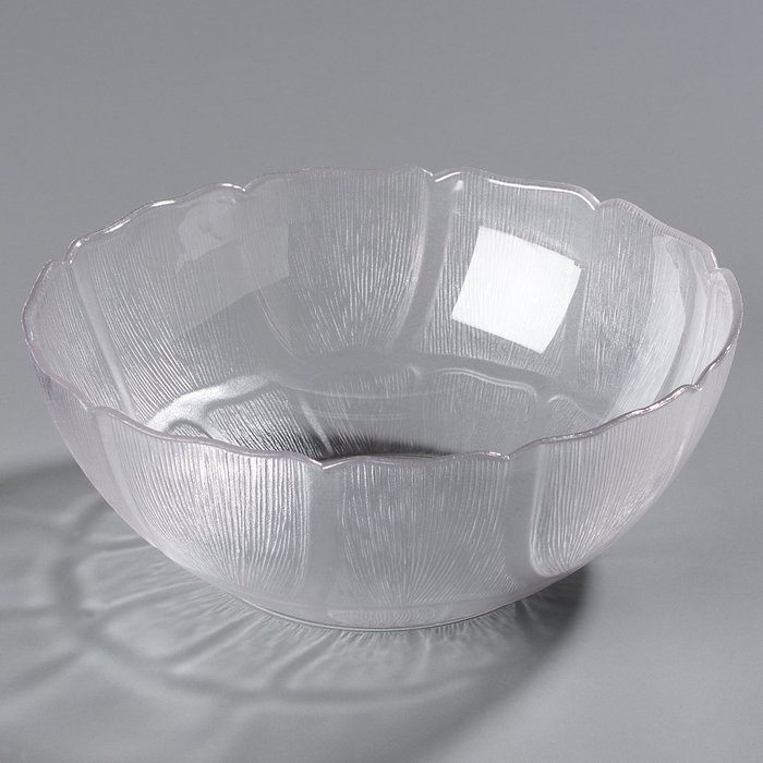 Carlisle 690907 Petal Mist Polycarbonate Bowl, 2.4 qt. Capacity, 9 x 3.5", Clear (Case of 12) N3