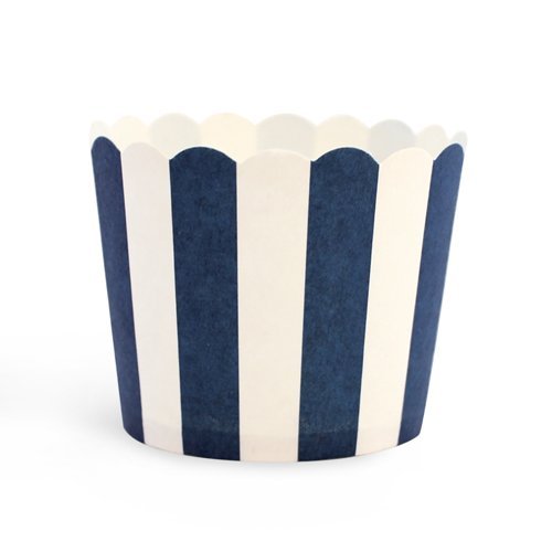Paper Eskimo Baking Cups with Red Stripes, 25-Pack N22
