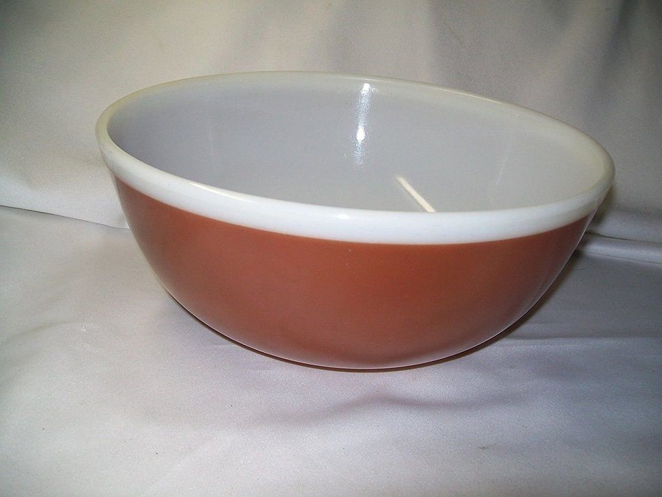 Vtg Pyrex (#404) Brown "Americana" Round Mixing Serving Bowl (4 qt)