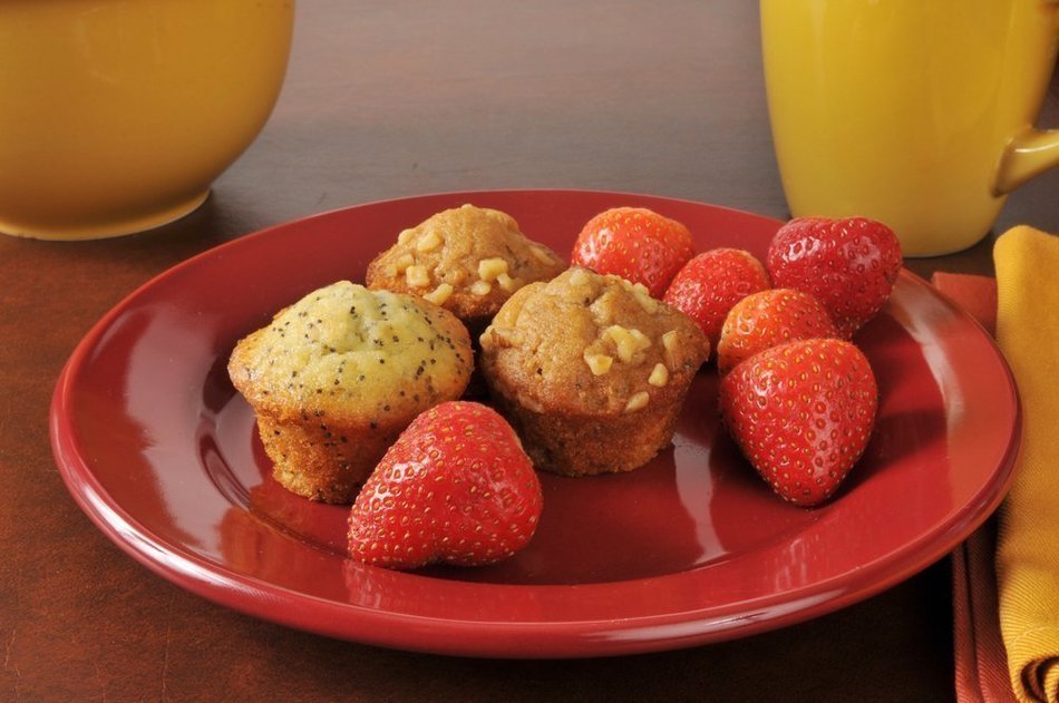 Marathon Housewares KW200011YE Premium Silicone 12 Cup Mini Muffin Pans, Yellow N23