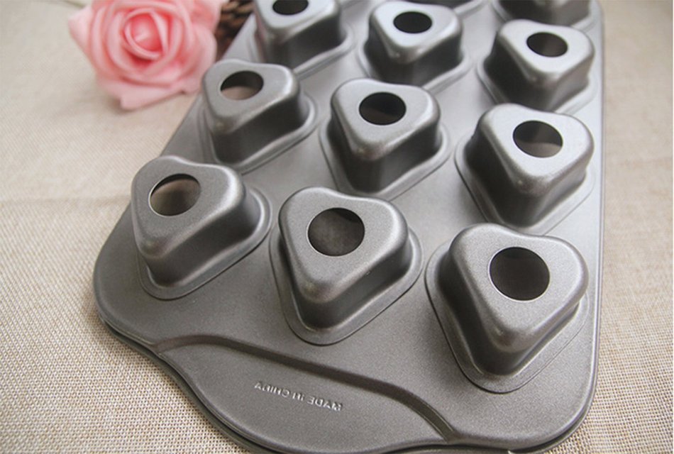 Tosnail 12 Cavity Heart-shaped Mini Cheesecake Pan Cupcake Pan with Removable Bottom N7