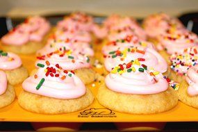 Yellow 24 Cup Silicone Mini Muffin/Cupcake Pan with Recipe eBook (14) by Bear Bakeware, Non-stick, BPA-free, Dishwasher...