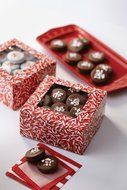 Wilton Candy Cane Gift Boxes, 3-Pack