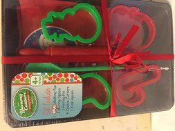Yummy Couture 8 Pc Christmas Cookie Baking Set N2