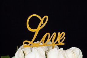 LOVENJOY Gift Box Pack LOVE Monogram Wedding Engagement Cake Party Topper (5.7-inch, Silver Glitter) N6