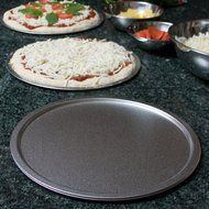 Pizza Maker Kit 5-piece Set with 12 Inch Steel Pizza Pan, Betty Crocker Pizza Cutter Wheel and Hand Held Cheese... N5