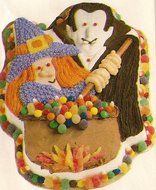 Wilton Monster Party Halloween Witch Vampire Cake Pan (2105-2039, 1999) Retired
