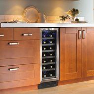 Danby DWC276BLS 27-Bottle Silhouette Wine Cellar - Black/Stainless N5