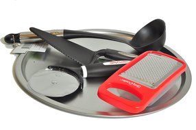 Pizza Maker Kit 5-piece Set with 12 Inch Steel Pizza Pan, Betty Crocker Pizza Cutter Wheel and Hand Held Cheese... N6