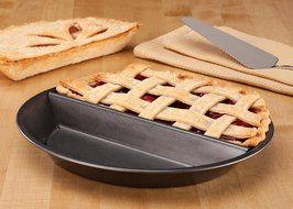 WalterDrake 3 Pc. Divided Pie Pan Set N4