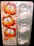 Wilton Mini Garfield Six-Cavity Cake Pan