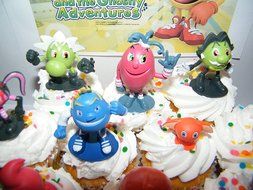 Pac-Man and the Ghostly Adventures Deluxe Mini Cake Toppers Cupcake Decorations Set of 12 Figures with Pac-Man... N4