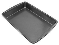WILTON Nonstick Oblong 13-Inch By 9-Inch Cake Pan