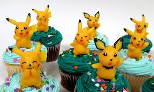 POKEMON ~12 Piece Birthday Cupcake Topper Set Featuring 12 RANDOM Pokemon Figures N9