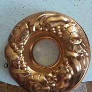 Vintage Coppertone Metal 8 1/2 Inch / 3 1/2 Cup Ring Bundt Jell-o Mold