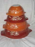 SET OF 4 - Vintage 1980's Pyrex " Autumn Harvest Wheat " Cinderella Mixing Nesting Batter Bowl Set - 1 1/2 Pint...