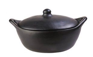 La Chamba Black Clay Oval Roaster, Medium (3 Qt)