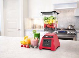 Blendtec C560A2319-A1AP1D Classic 560 Blender with WildSide Jar, Poppy Red N7