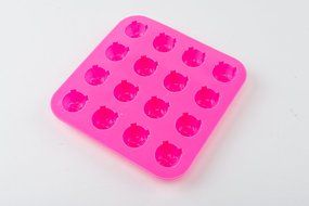16 Cavity Mini Cute Pig with Multi-expression Cake Pudding Jelly Mold Handmade DIY Soap Clay Mould N4
