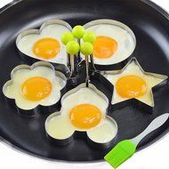 Neon&reg; 5PCS Stainless Steel Fried Egg Mold Pancake Mold Kitchen Tool Pancake Rings with Oil Brush N5