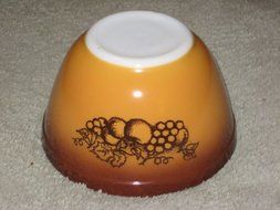 Vintage Pyrex " Old Orchard Brown " 1 1/2 Pint Mixing Batter Nesting Bowl