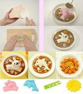 Gracelife Rice Ball Onigiri Mold Mould with Nori Punch Kits Sushi Plates Maker Small Pastry Molds (D-4moldsin) N3