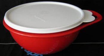 Tupperware Thatsa Bowl 6 cup Mini Chili Red
