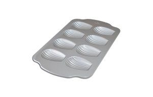 Fat Daddio's Cupcake and Muffin Half-Size Pan, Madeleine, 8 Cavities