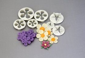 Sorcery Products Fondant Tool Set 4 FLOWER cookie CUTTERS N2