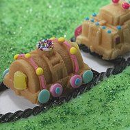 Nordic Ware Train Cake Pan, Gray