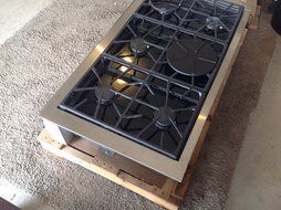 Dacor Epicure ESG486SCPLPH 48" High Altitude Liquid Propane Gas Cooktop With Instant Re-ignition Continuous Grates... N3