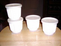 Tupperware Single Serve Mini Jello Molds Set of 4 White Only
