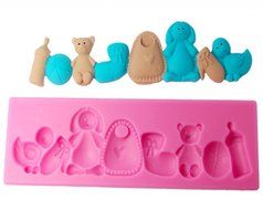 FOUR-C Silicone Cupcake Molds Bears Fondant Moulds Color Pink