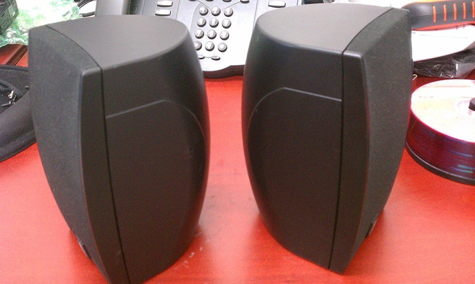 YAMAHA SURROUND SPEAKER NSA OEM Original Part: NSAP1405BLS N3
