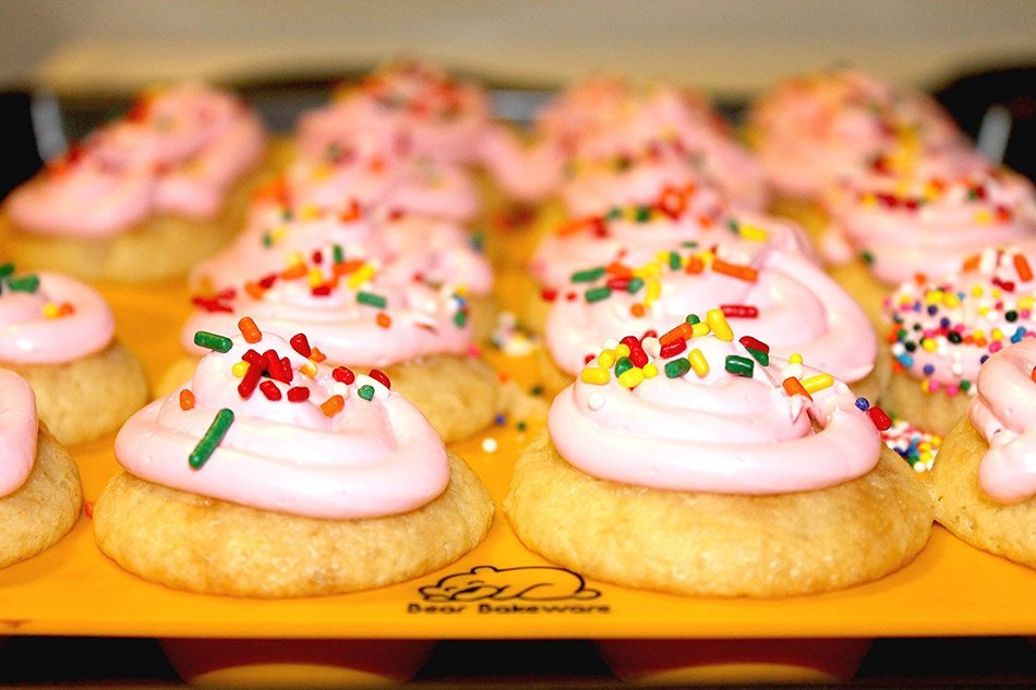Yellow 24 Cup Silicone Mini Muffin/Cupcake Pan with Recipe eBook (14) by Bear Bakeware, Non-stick, BPA-free, Dishwasher...