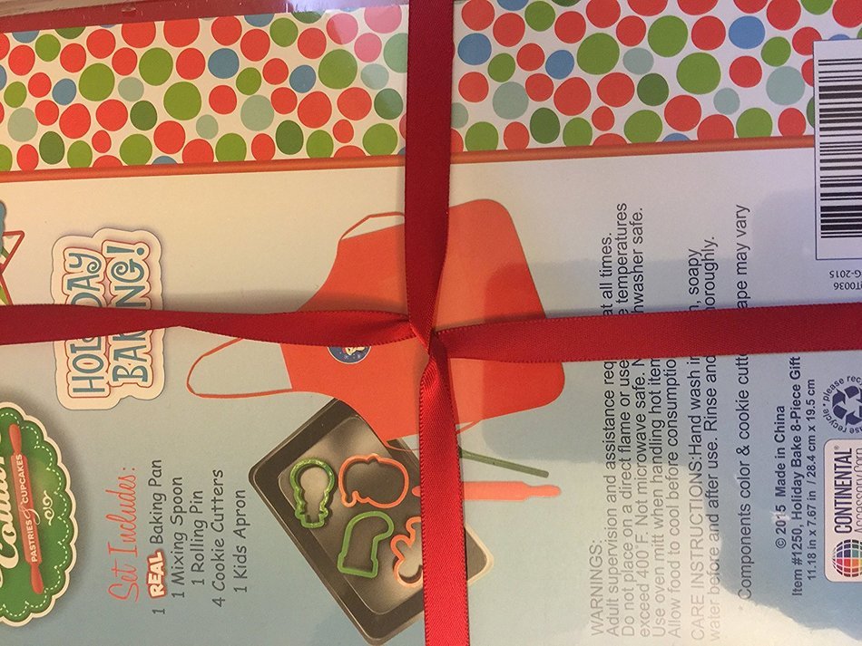 Yummy Couture 8 Pc Christmas Cookie Baking Set N3